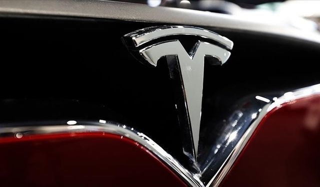 Trump ile Musk arasındaki gerilim nedeniyle Tesla hisseleri düştü