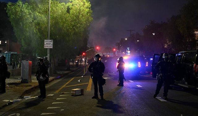 Trump'tan Los Angeles'a 'askeri birlikleri getirin' talimatı