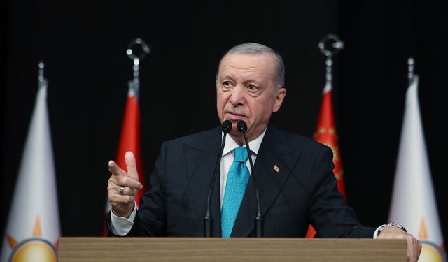 Erdoğan'dan Leman Dergisi skandalına yanıt: Kutsallarımıza hakaret etmesine göz yummayız!