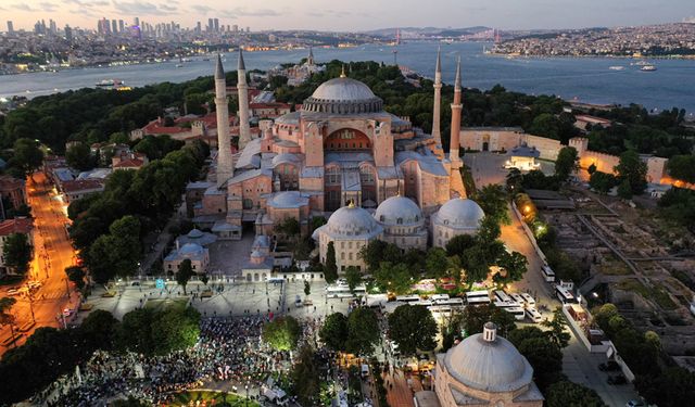 Ayasofya 5 yılda 40 milyon ziyaretçiyi ağırladı