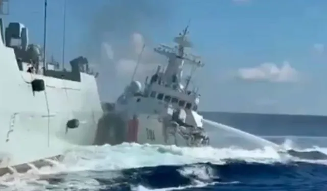 Çin'e ait 2 gemi, Güney Çin Denizi'nde çarpıştı