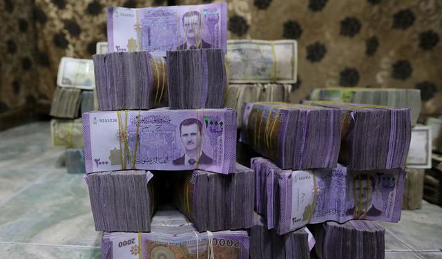 Suriye para birimi yenileniyor: Esed'in yüzü siliniyor