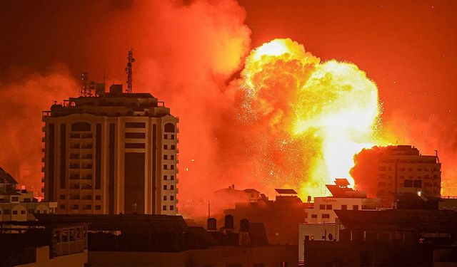 İsrail: Gazze'de cehennemin kapılarını açacağız