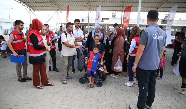 Suriyelilerin ülkelerine gönüllü geri dönüşleri devam ediyor
