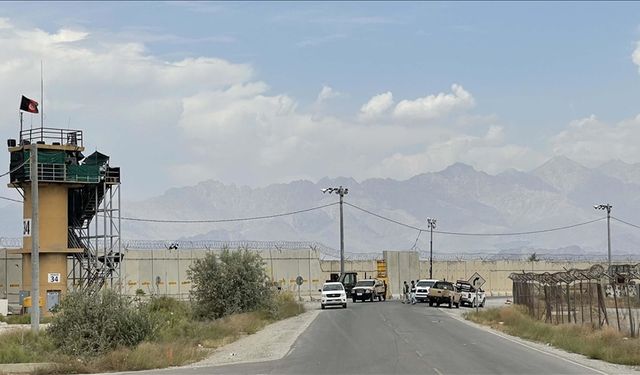 Afganistan yönetimi, Bagram Üssü'nü geri vermeyeceğini açıkladı