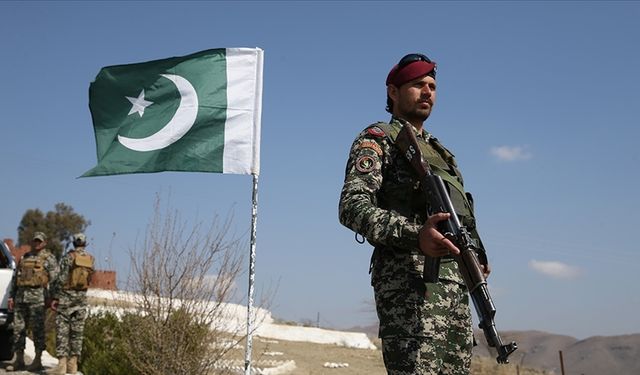 Pakistan ordusu: Talibanı ile bağlantılı 7 militan öldürüldü