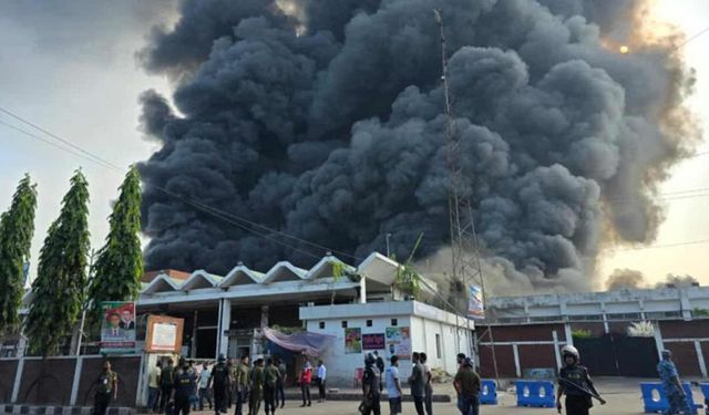 Dakka Havalimanı’ndaki yangın 26 saat sonra söndürüldü