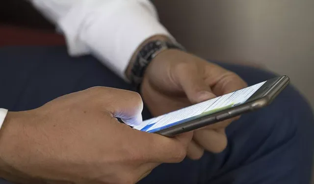 İngiltere’de Vodafone çöktü: Yüz binlerce kişi internetsiz kaldı