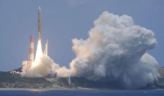 Japonya, 6 ton yük taşıyabilen yeni insansız kargo uzay aracını fırlattı