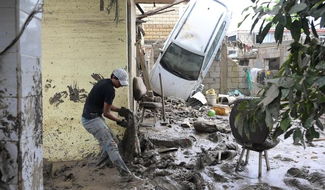 Meksika’da sel felaketi bilançosu ağırlaşıyor: 72 ölü