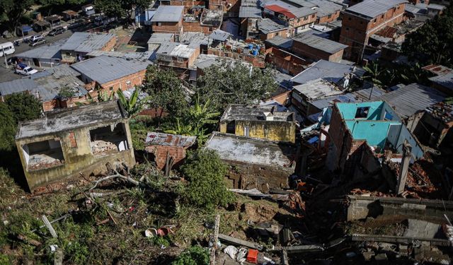 Venezuela’da altın madeni çöktü: 14 işçi hayatını kaybetti