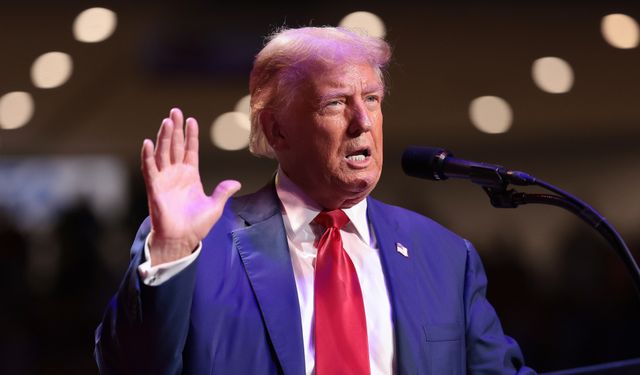 Trump'tan Müslüman Kardeşler'e 'terör örgütü' ilanı