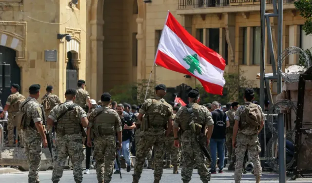 Paris’te Lübnan zirvesi: Hizbullah’ın silahsızlandırılması masada