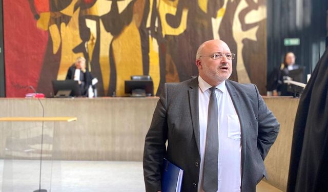 Yolsuzluk depremi: Lille Belediye Başkanı görevden uzaklaştırıldı