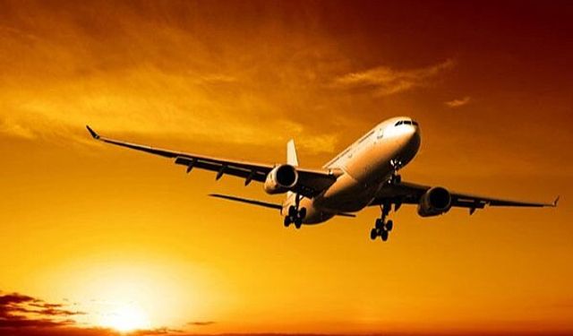 Endonezya'da ATR 42-500 tipi yolcu uçağı kayboldu