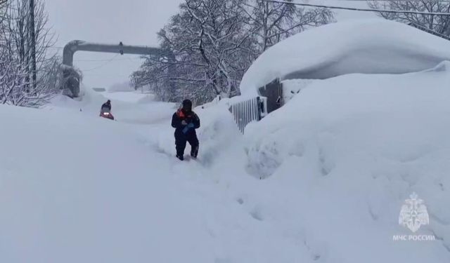 Kamçatka'da 30 yılın en yoğun kar yağışı: 2 kişi hayatını kaybetti