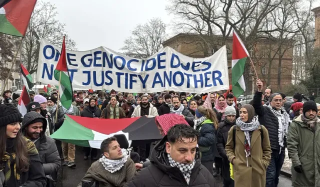 Berlin ve Paris'te Gazze için kitlesel protesto