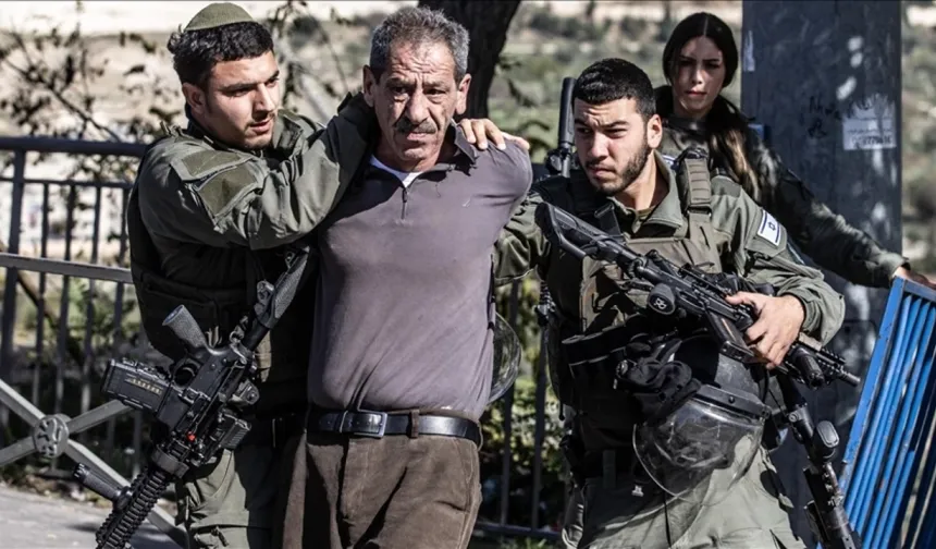 İsrail Batı Şeria'da 7170 Filistinliyi gözaltına aldı