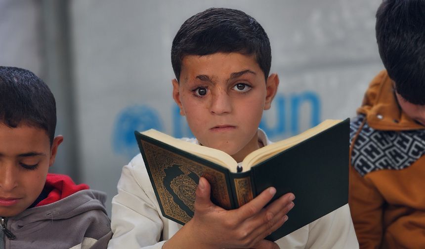 Gazzeli 150 hafız, bir günde Kur'an-ı hatmetti