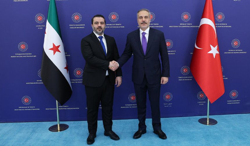 Hakan Fidan'dan YPG'ye sert uyarı: Biz enayi değiliz!