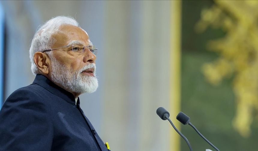 Modi: Pakistan yanlış adım atarsa BrahMos füzeleri teröristleri yok edecek