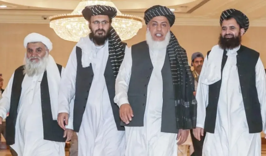 Afgan heyeti, Pakistan ile görüşmek üzere Doha'ya gidiyor
