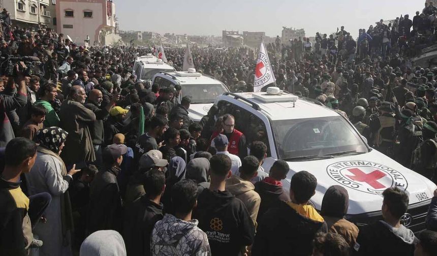 İsrailli esir: Kassam bizi kalabalık arasında taşıdı