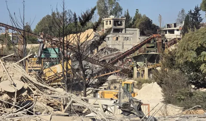 İsrail, Lübnan’a 10’dan fazla hava saldırısı düzenledi