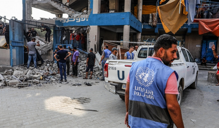 UNRWA: İsrail 6 bin yardım tırını sınırda bekletiyor
