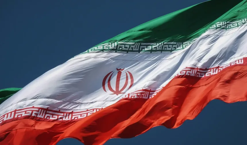 İran'dan Washington'a 'yıkıcı savaş' uyarısı