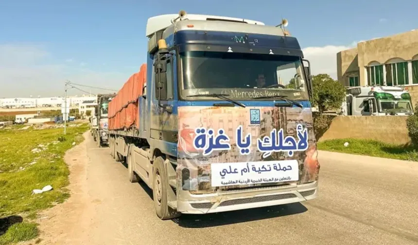 İsrail yardım tırlarından 14 bin dolar alıyor