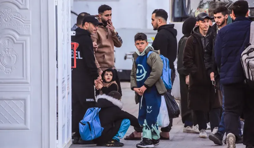 Refah'ta vatanına dönenler ve tedavi bekleyenler