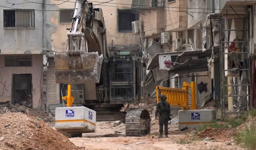 Ürdün Vadisi'nde 15 aile yerinden edildi