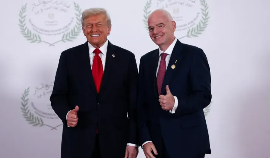 Barış Ödülü'nü alamayan Trump gözünü savaş ödülüne dikti